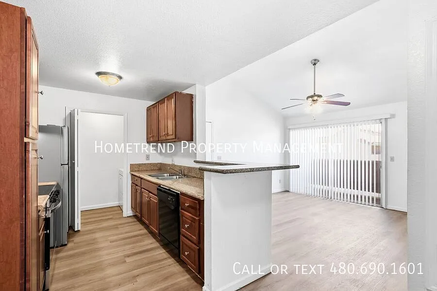 2/2 Mesa Condo — Photo 2