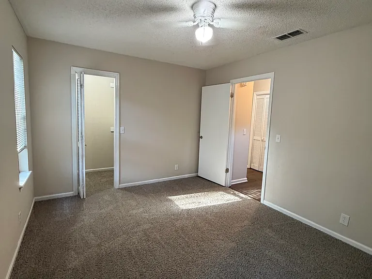 107 Pineneedle Cir — Photo 31