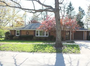 754 Oak Ave, Lake Bluff, IL 60044