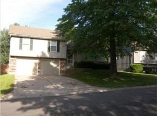 3912 SW 10th Street Ter, Blue Springs, MO 64015