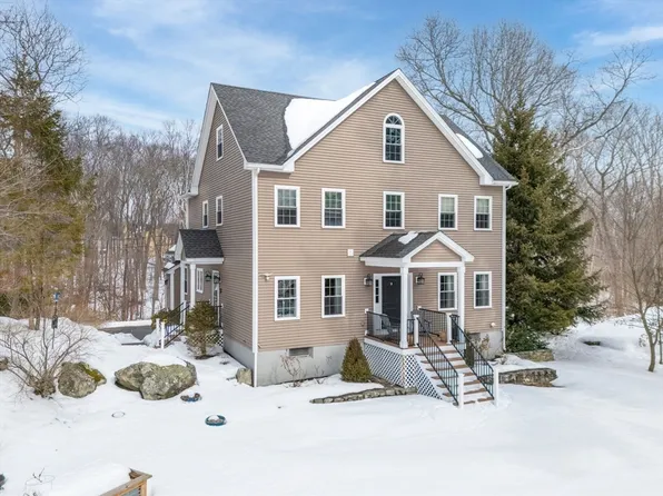 69 Pearson Dr, Newbury, MA 01922