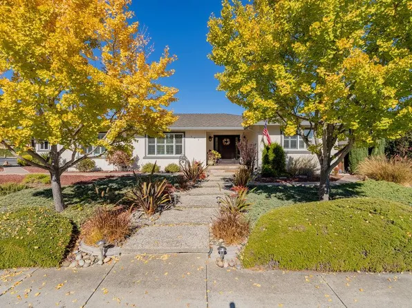 141 Bricks Way, Hollister, CA 95023