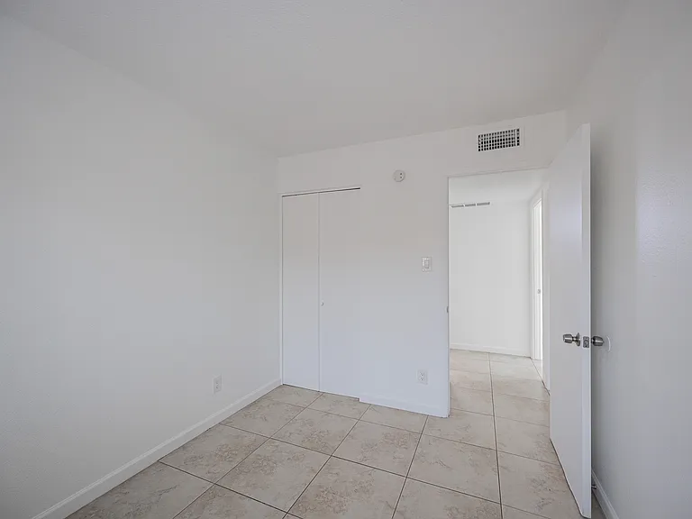4615 E Jones Ave — Photo 18