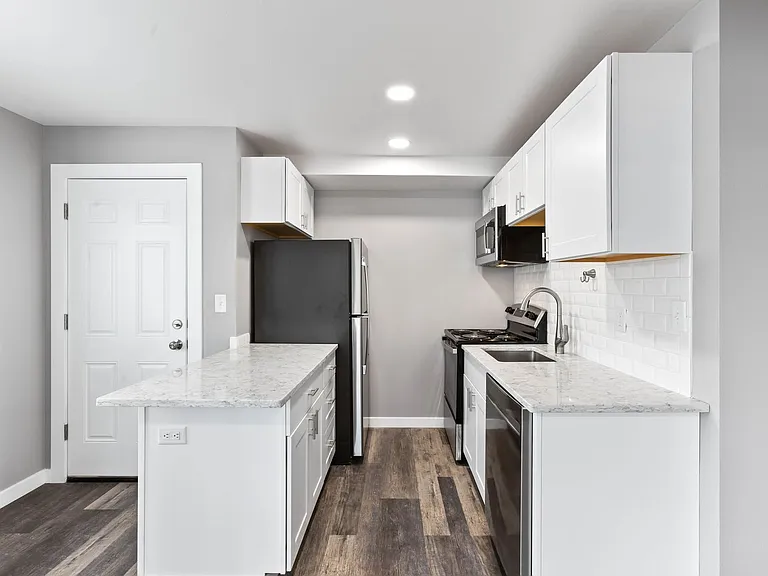 508 Southway Dr — Photo 17