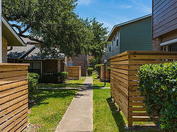 Oakdell Way Townhomes, San Antonio, Texas
