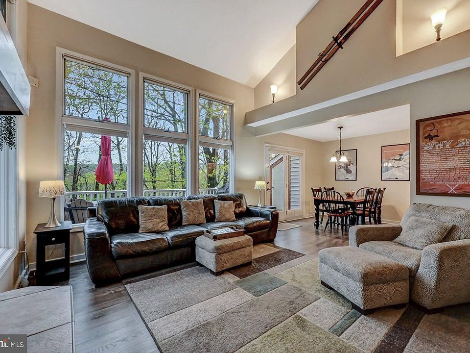 1st image of 52 Laurelwoods