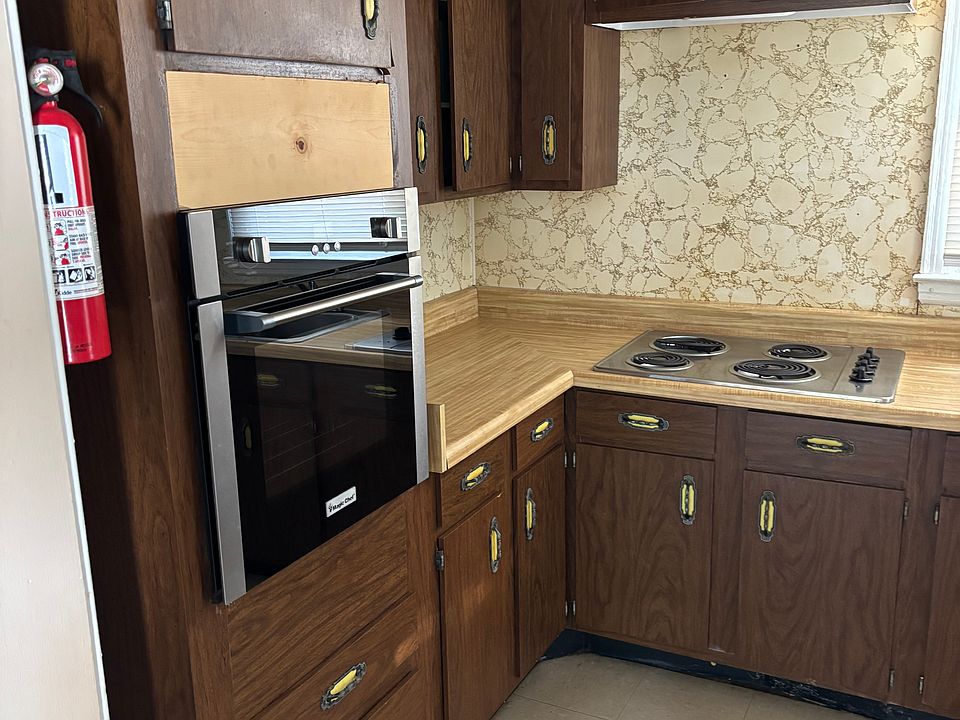 147 Myers Rd Apt 1, photo 10