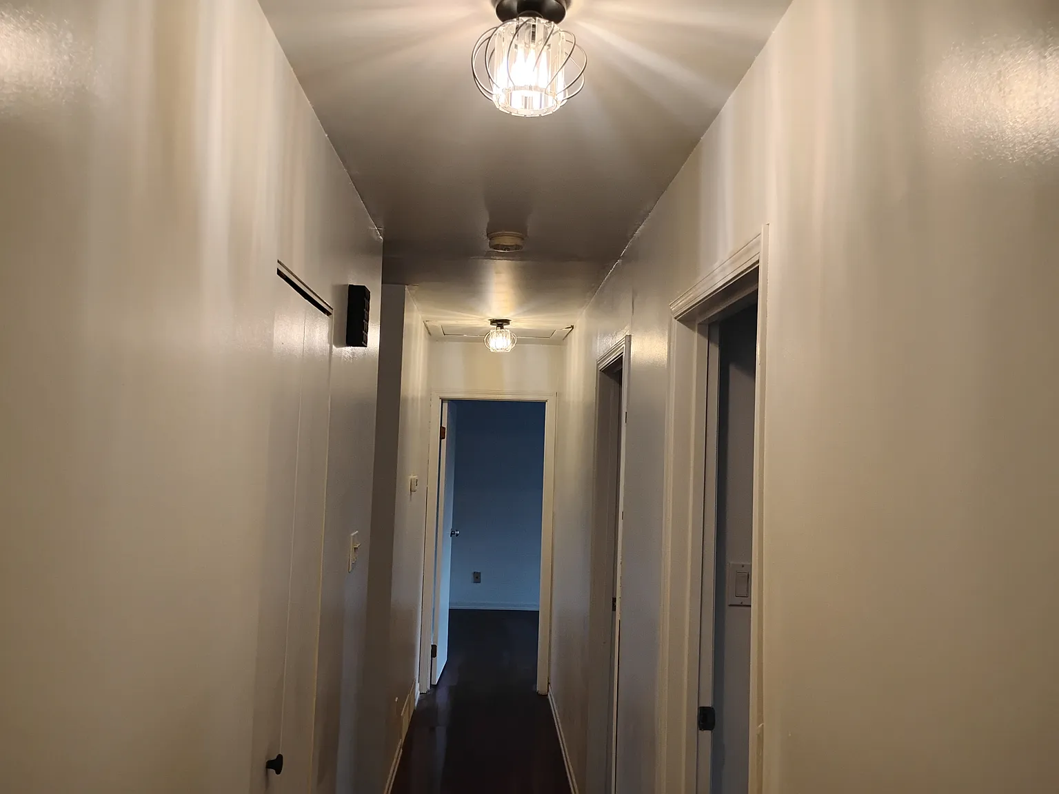 5 bed, 1900 sqft, $2,775 — Photo 3