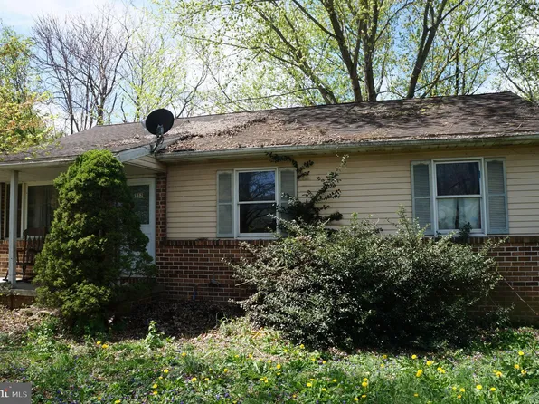 332 Church St, Hanover, PA 17331