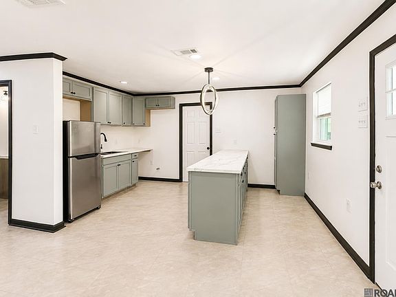 5th image of 5785 Crestway Ave