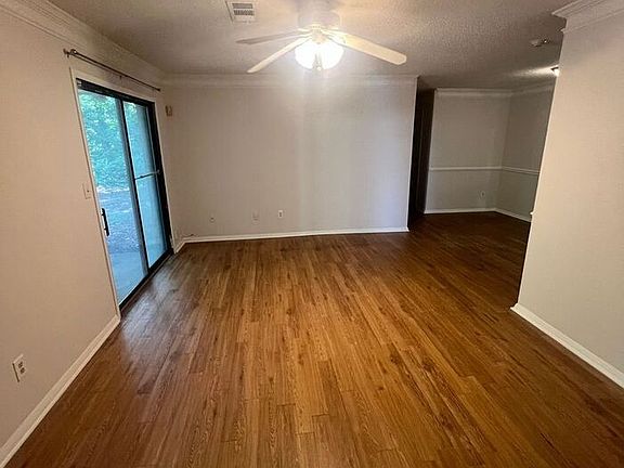 3rd image of 3007 Sonya Ln