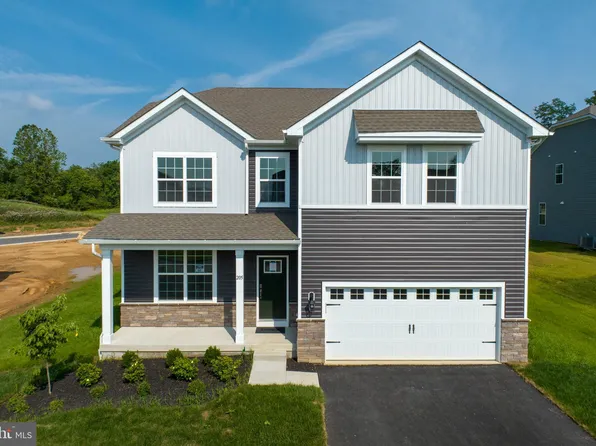 205 Merifield Ct, Reading, PA 19608