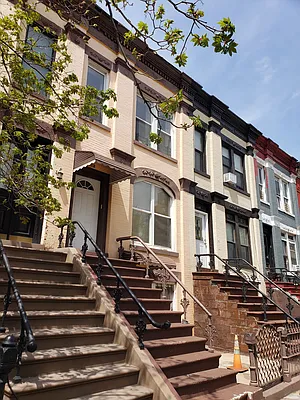 Rented by BELLMARC | media 11