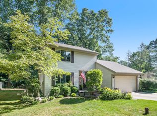 1251 103rd Ave, Plainwell, MI 49080