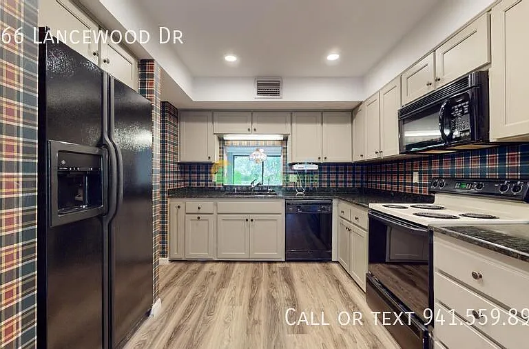 5166 Lancewood Dr — Photo 9