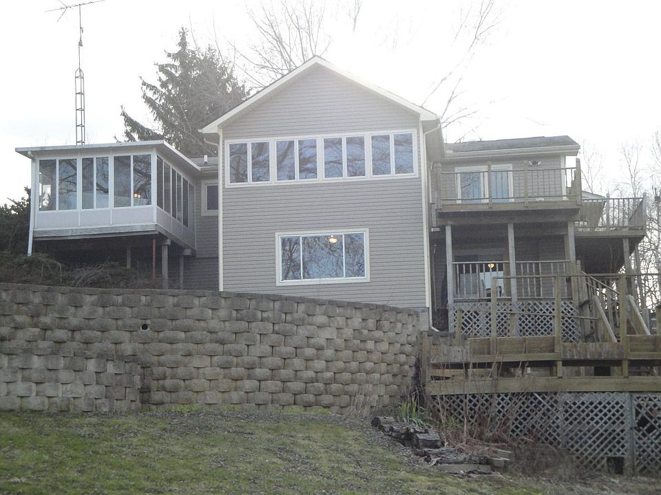 2nd image of 9309 Ridge Rd