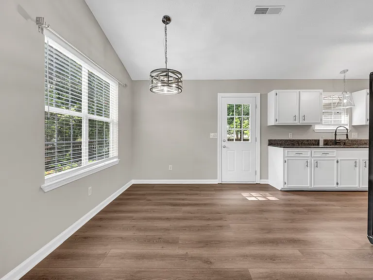 103 Walnut Grove Cir — Photo 33
