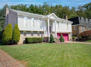 465 Satinwood Dr, West Mifflin, PA 15122