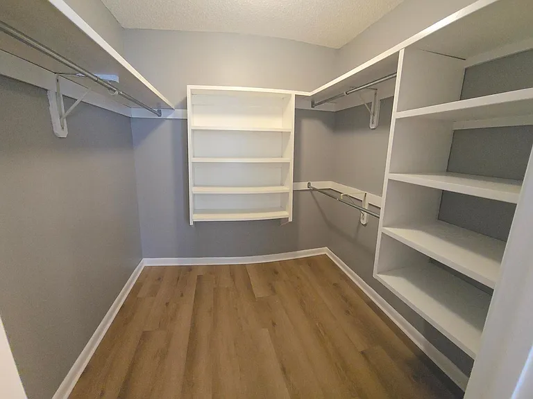 3929 Balsam Dr — Photo 19