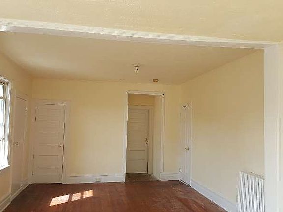 2nd image of 58 Dekalb Ave #2