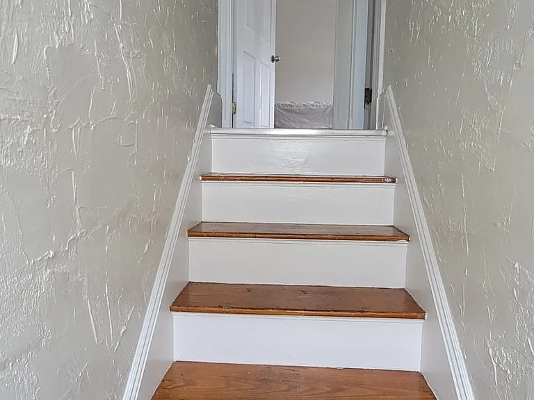 Frederick Ave — Photo 10