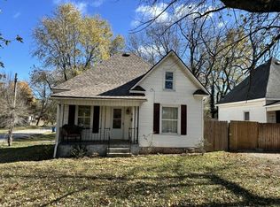 2056 N Johnston Avenue, Springfield, MO 65803