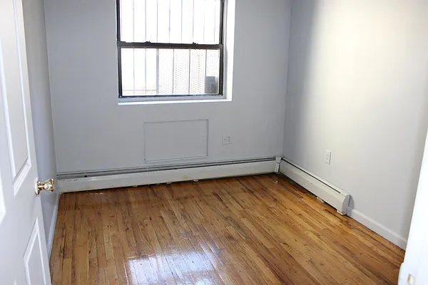 Rented by Premier Metro Realty Corp | media 1