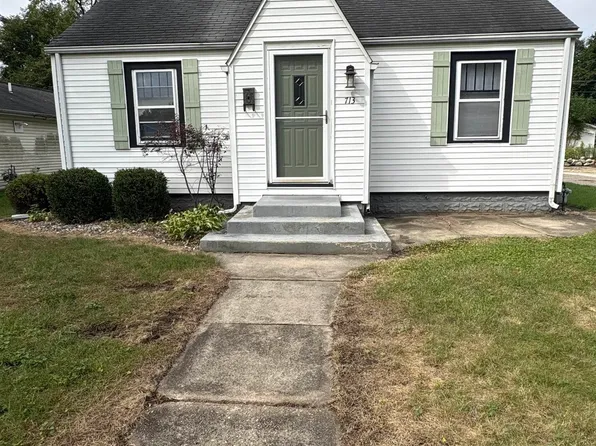 713 S 13th St, Goshen, IN 46526