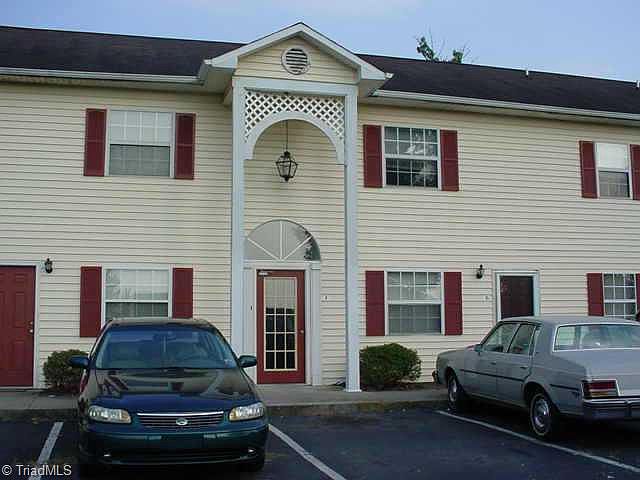 1st image of 1806 Woods Ln #F