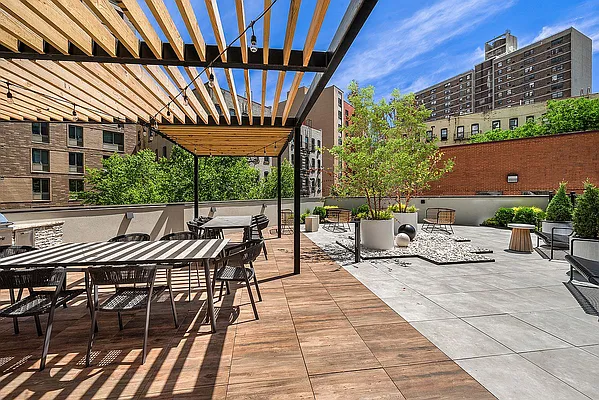 Rented by Bohemia Realty Group | media 18