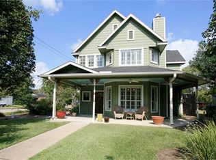 224 Slossen St, Webster, TX 77598