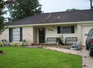 1909 Maple Ave, Orange, TX 77632