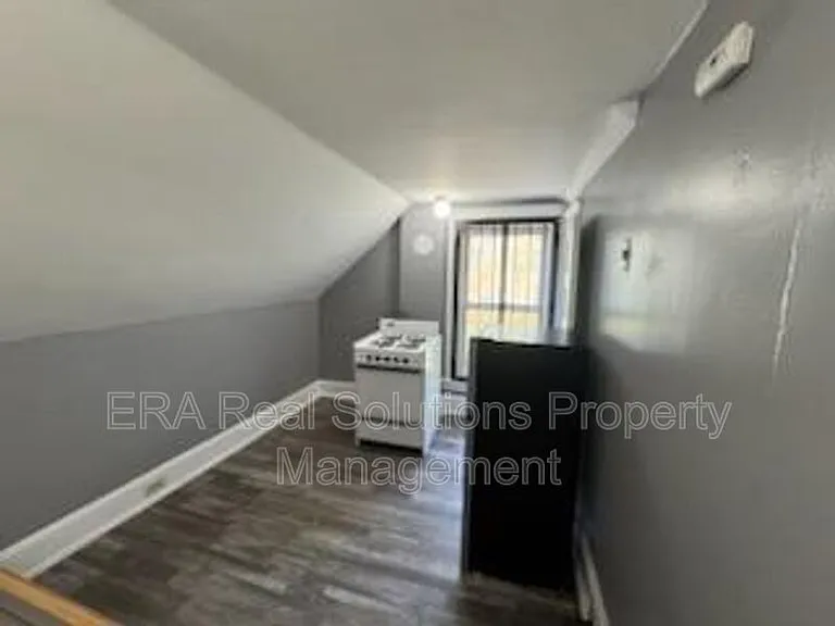 3571 Vine St #3 — Photo 8