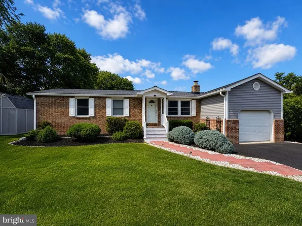 11986 Arlington Mill Rd, Union Bridge, MD 21791