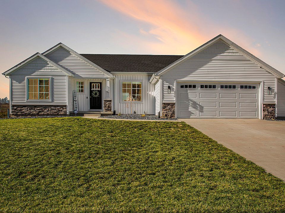 1st image of 324 Miller Dr