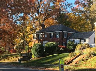 524 Ridgewood Ave, Glen Ridge, NJ 07028