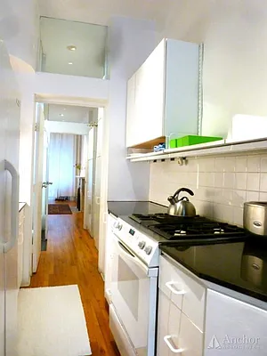 Rented by Anchor Associates | media 20