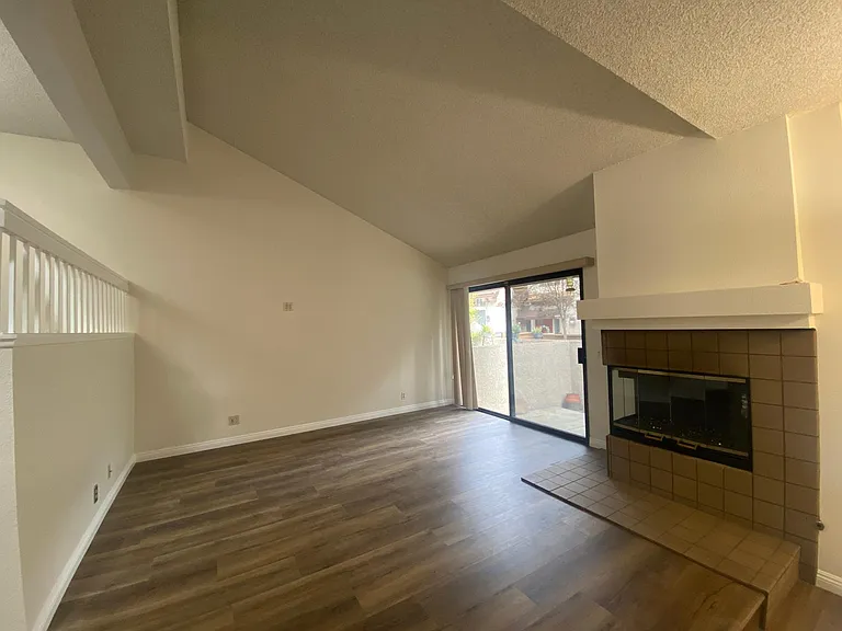 17 Rock Cliff Pl — Photo 30