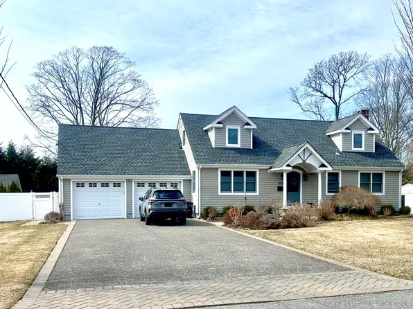 170 Gerritsen Avenue, Bayport, NY 11705