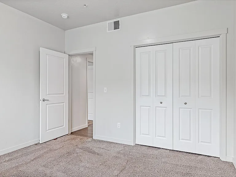 Quail Point Apartments — Photo 14