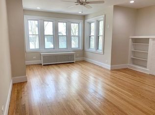 1727 W Bryn Mawr Ave UNIT 1, Chicago, IL 60640