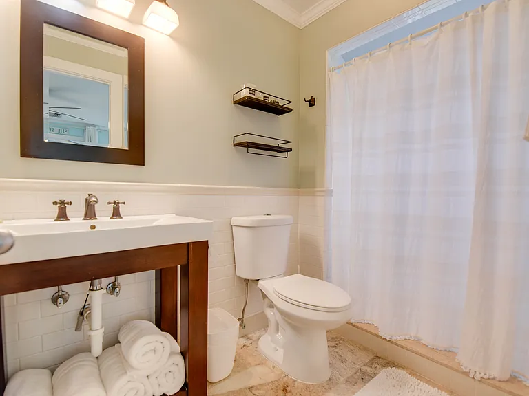 320 W Indies Dr — Photo 5