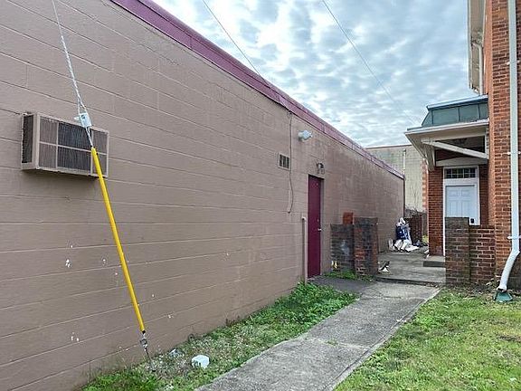 3rd image of 339 Buckeye St