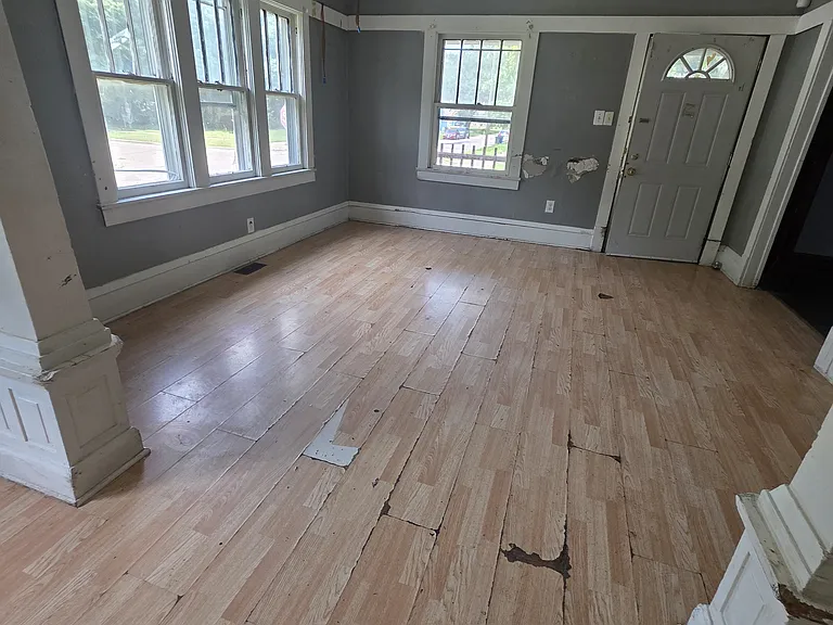1303 E Hickory St — Photo 45