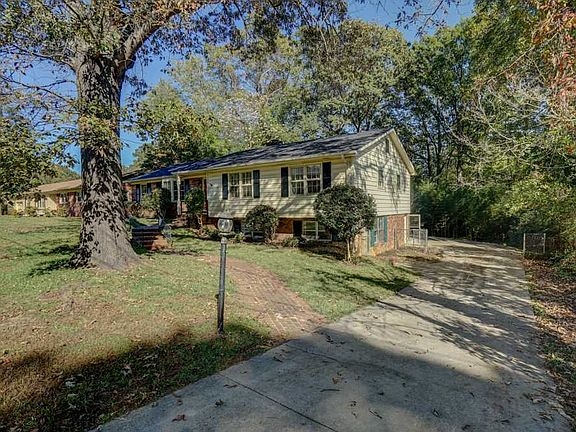 2nd image of 327 Weblin St