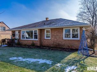 908 8th Ave, Fulton, IL 61252