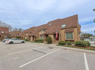 2 Clinton Ct, Merrimack, NH 03054