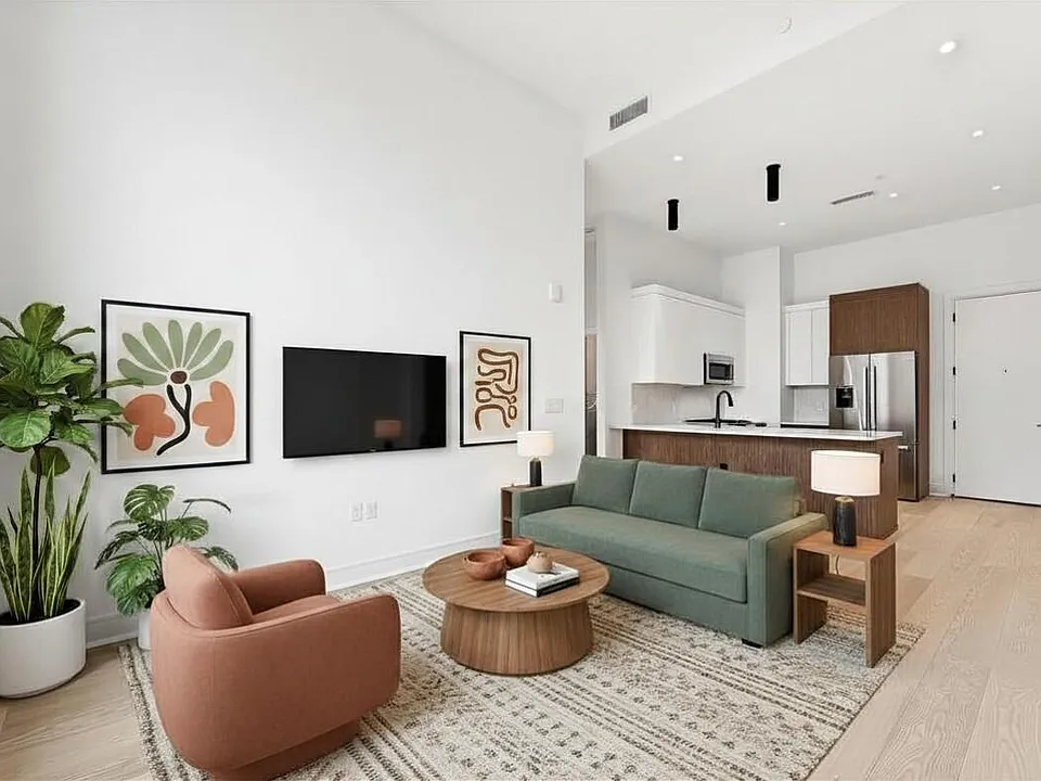 38 Jackson St #515