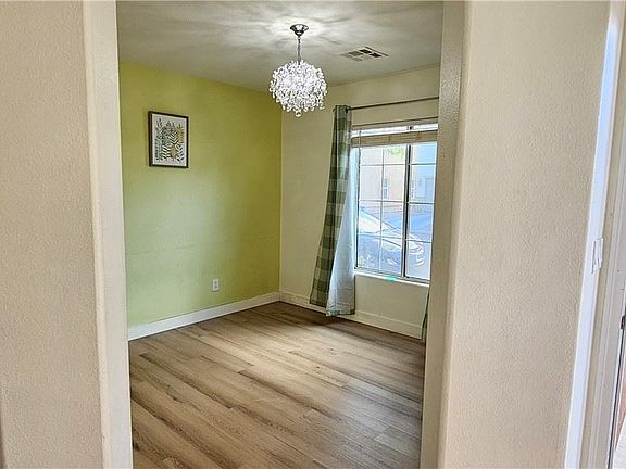 5th image of 8353 Transvaal Blue St