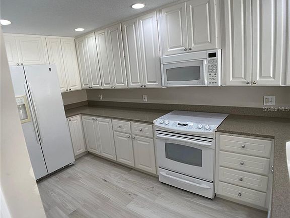 4th image of 11866 Kipper Dr